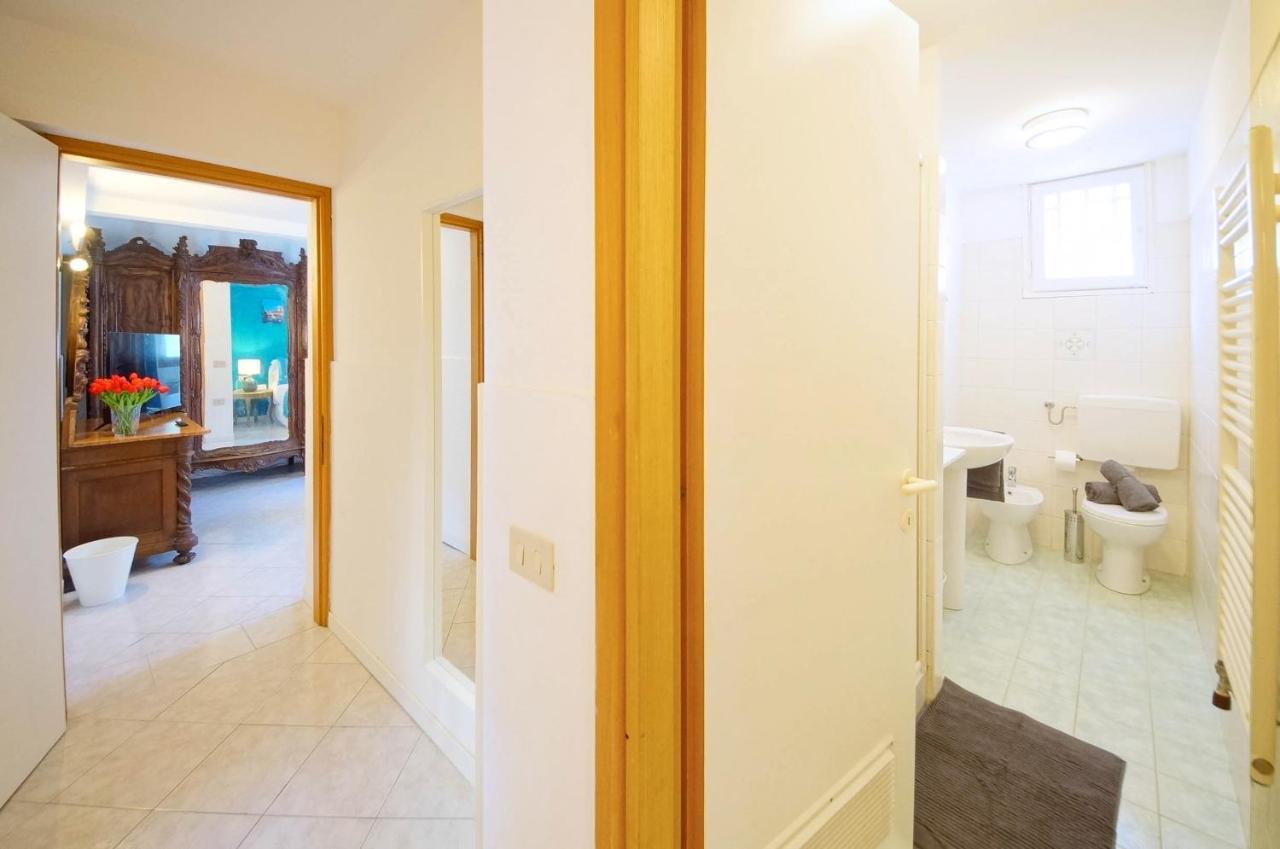 Gondola View Apartment Венеция Екстериор снимка